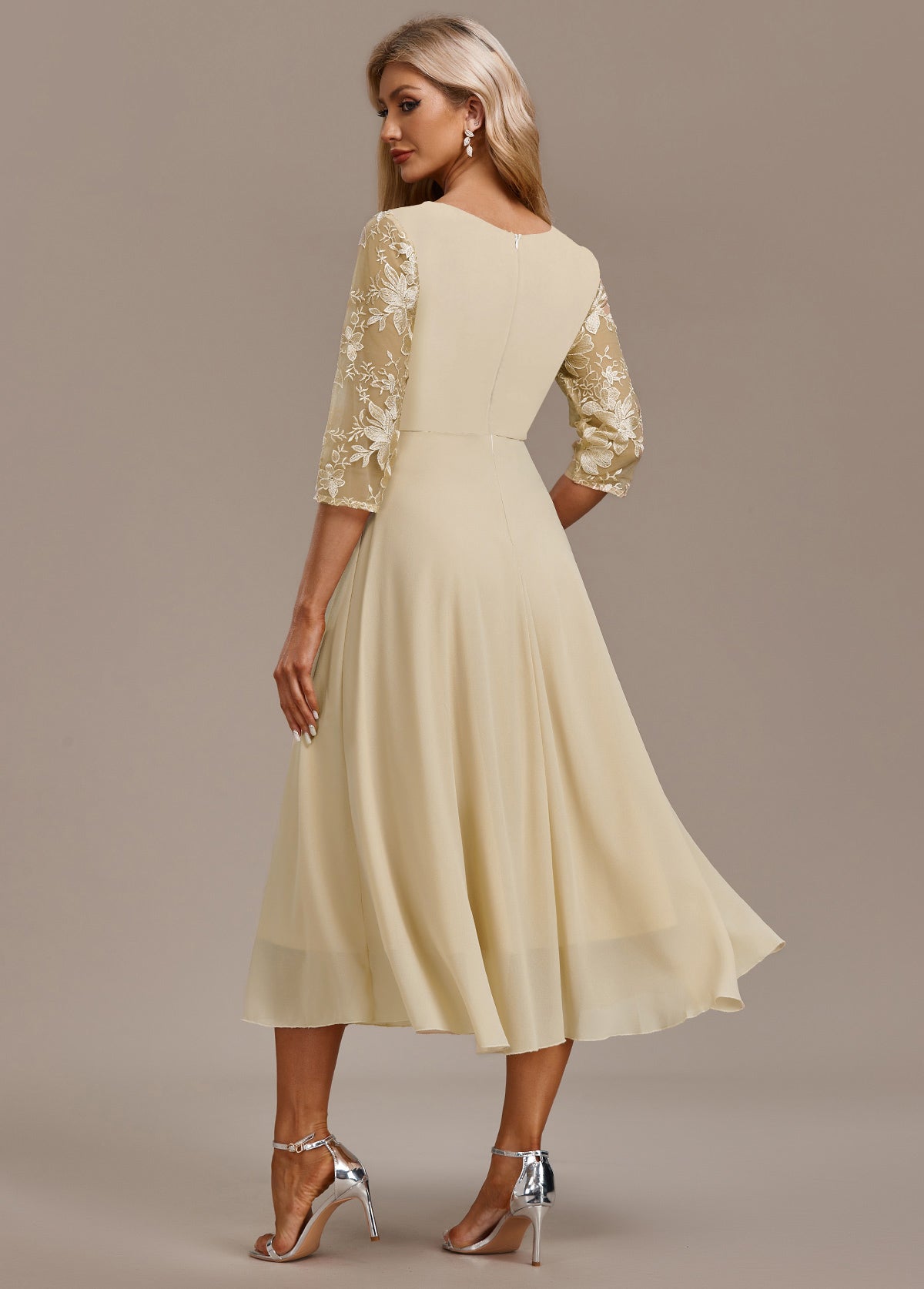 Women’s Dress | Embroidered Round Neck Midi